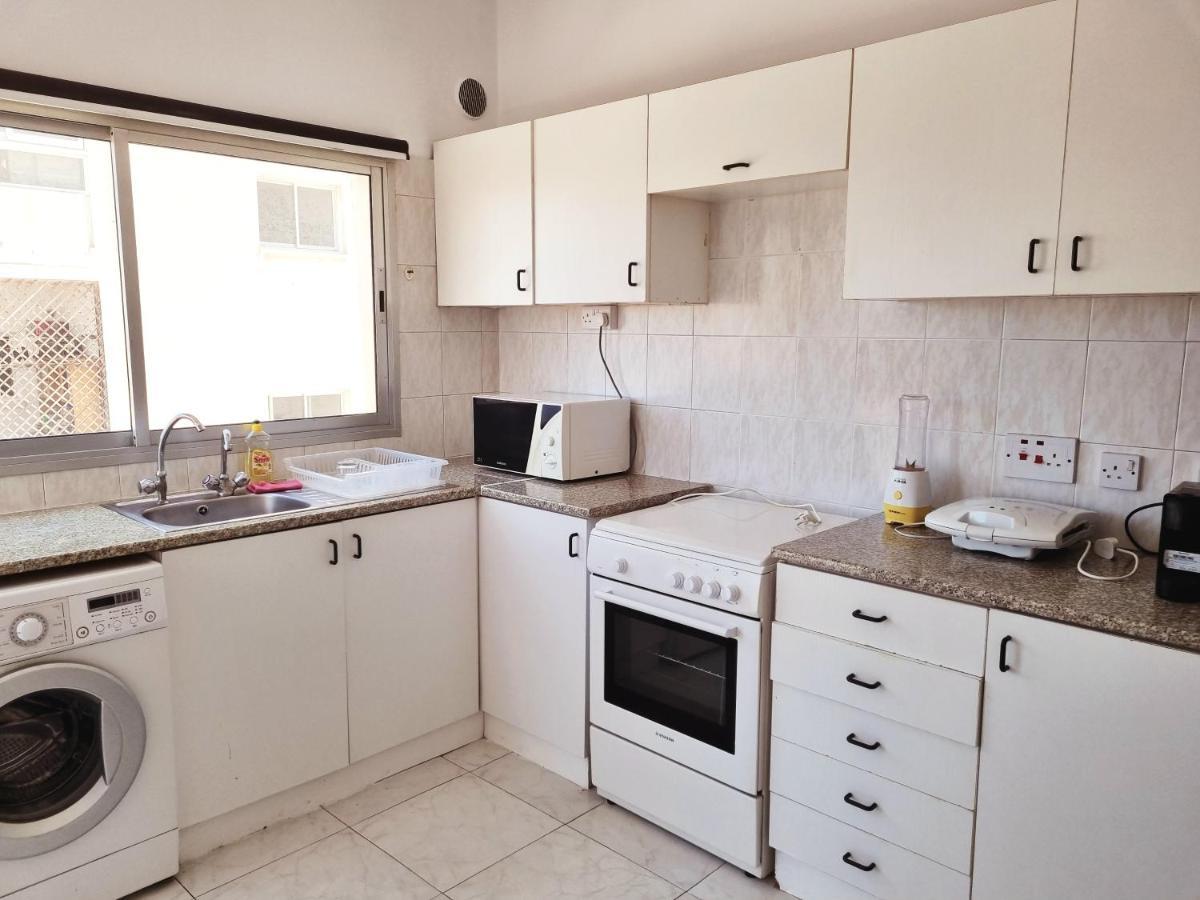 לימסול Ikaros Boutique Apartment מראה חיצוני תמונה